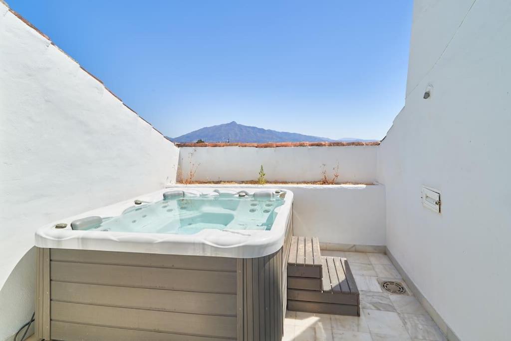 Superbe Appartement Avec Jaccuzi Marbella Exteriér fotografie